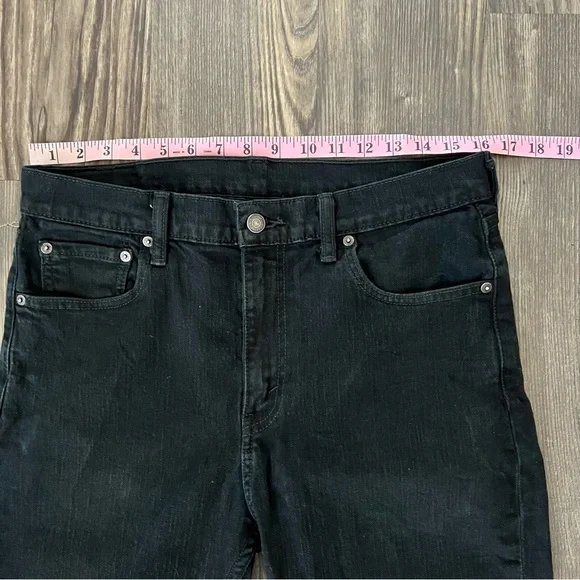 Levi's Black Slim Fit Red Tab Jeans - Picture 9 of 11